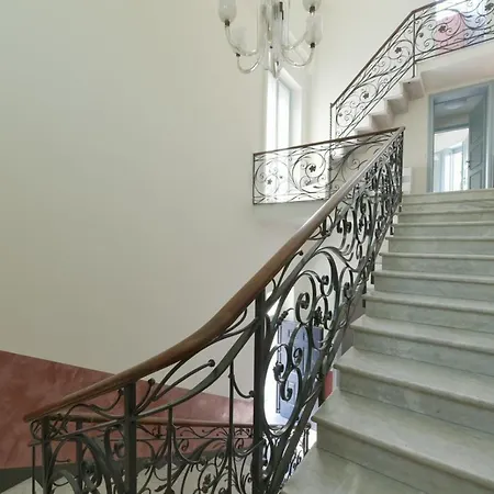 Luxury Olga In Stresa *